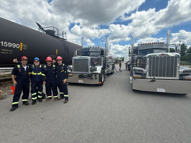 Amspec Safety First on the Rails: Behind the Scenes of AmSpec's CFR 49 Rail Safety Training 1 Amspec 1